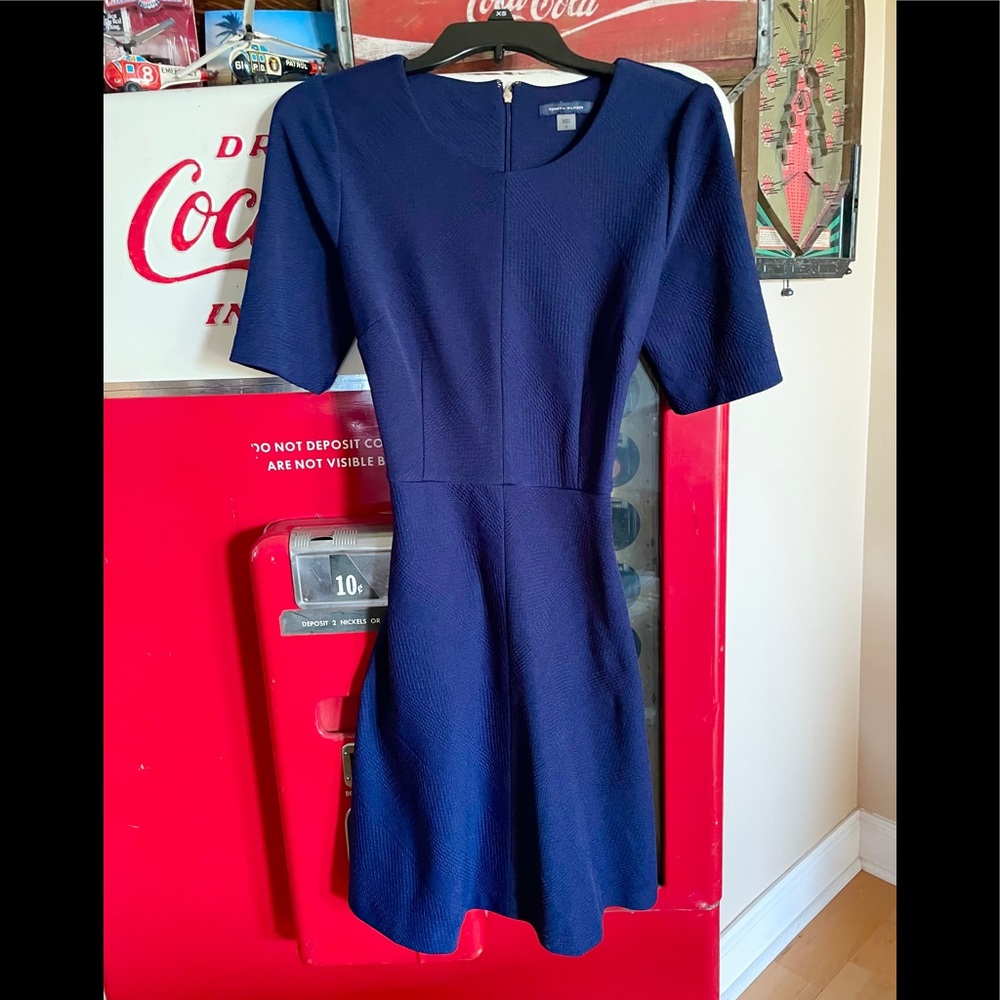 Tommy Hilfiger navy size 6 Interview dress